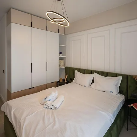 Wanna's Dream In Odyssey Spa&pool-parking