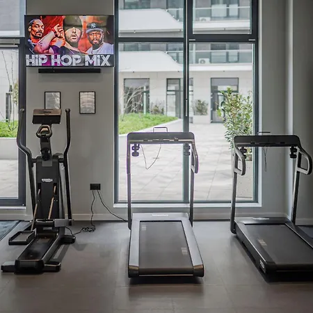 Wanna's Dream In Odyssey Spa&pool-parking Mamaia