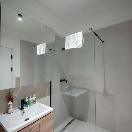 Wanna's Dream In Odyssey Spa&pool-parking